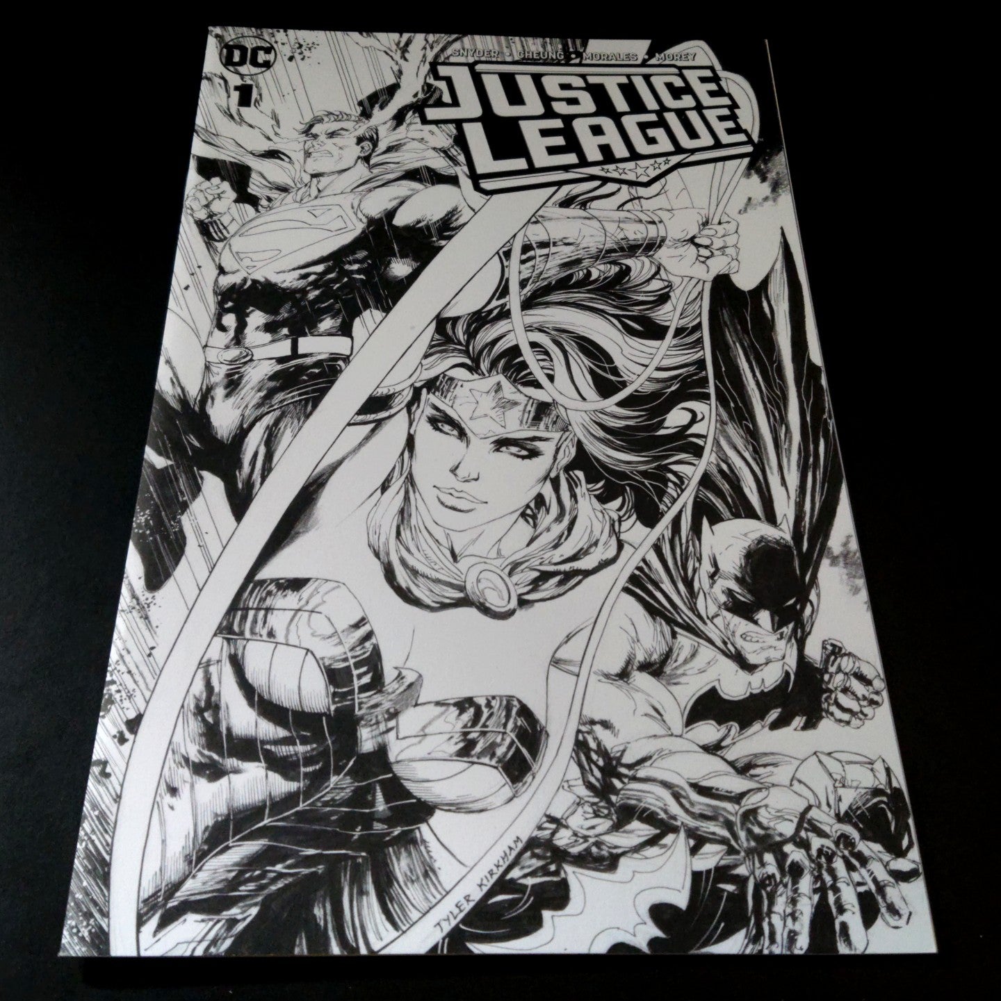 Justice league #1 (2018) variant cover exclusive (Black and White)
