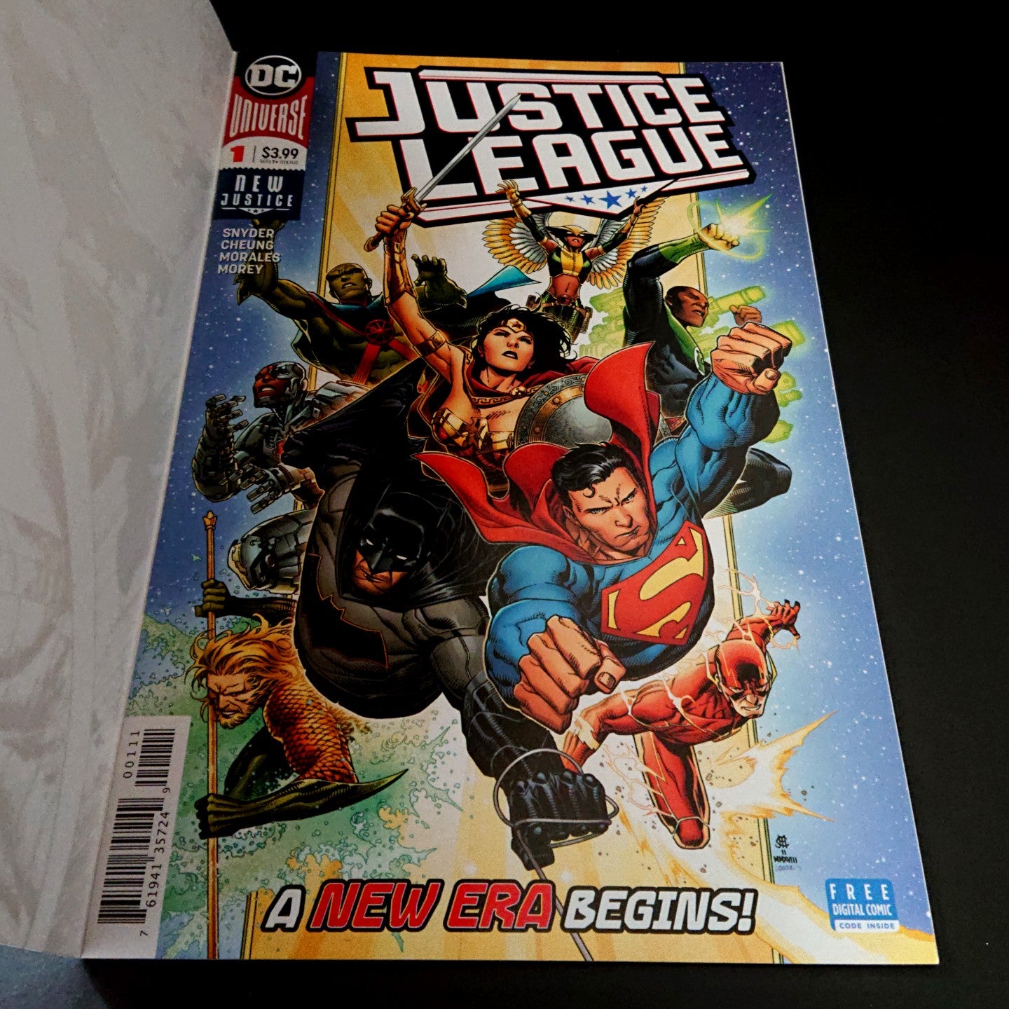 Justice league #1 (2018) variant cover exclusive (Black and White)