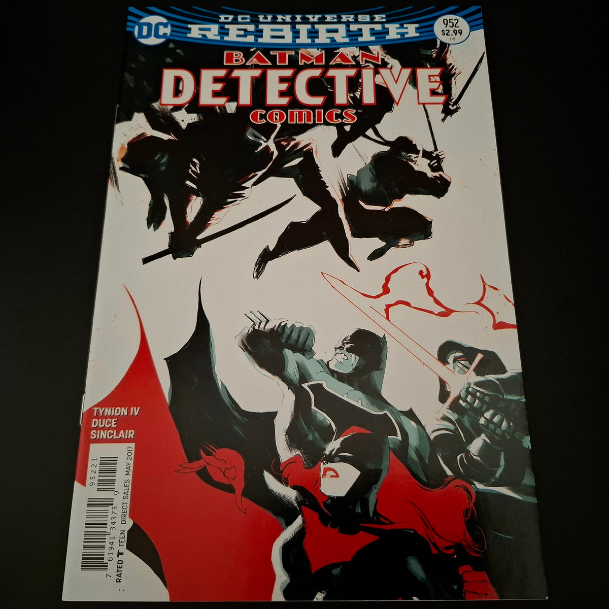 Detective Comics #952 variant cover