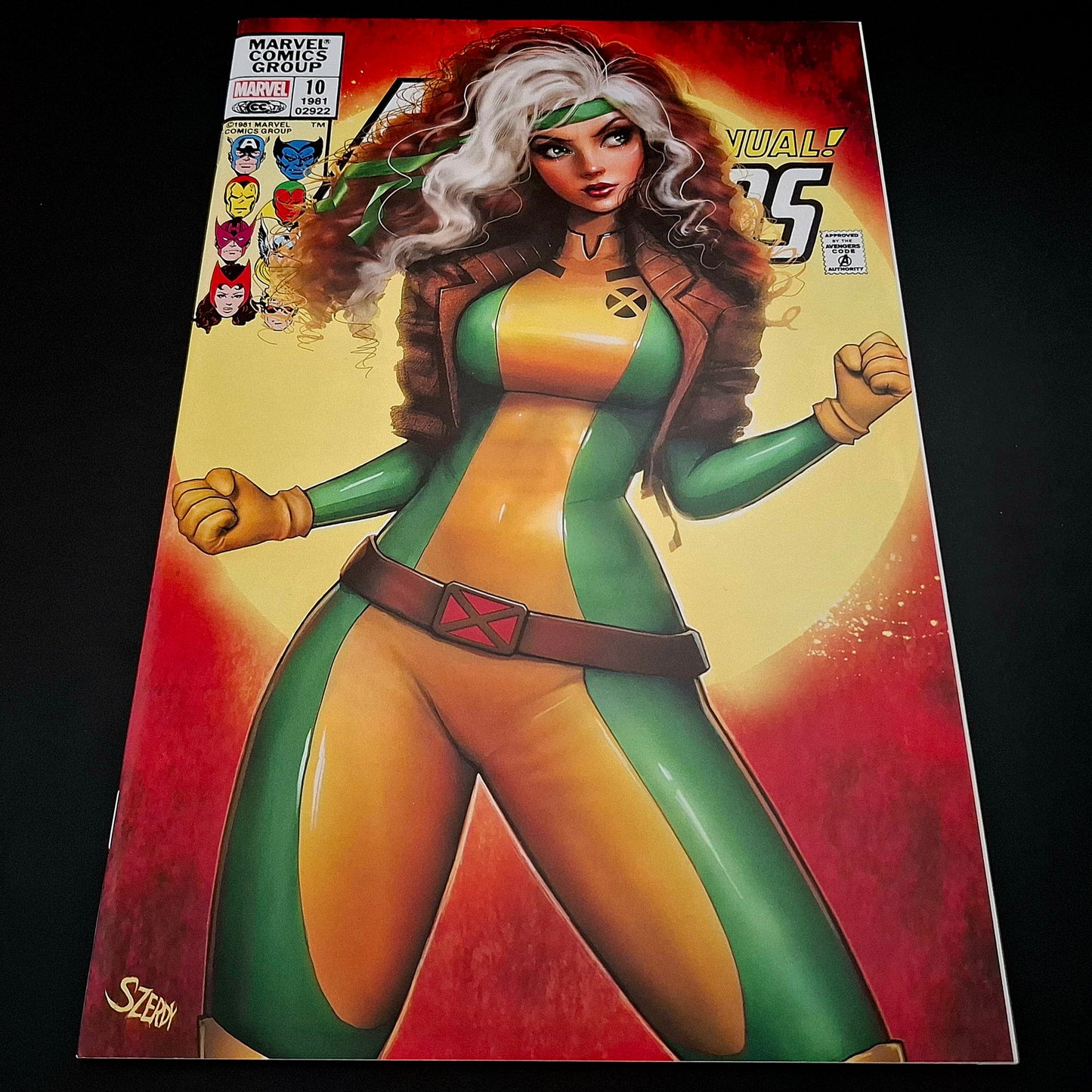 Avengers Annual #10 variant cover exclusive