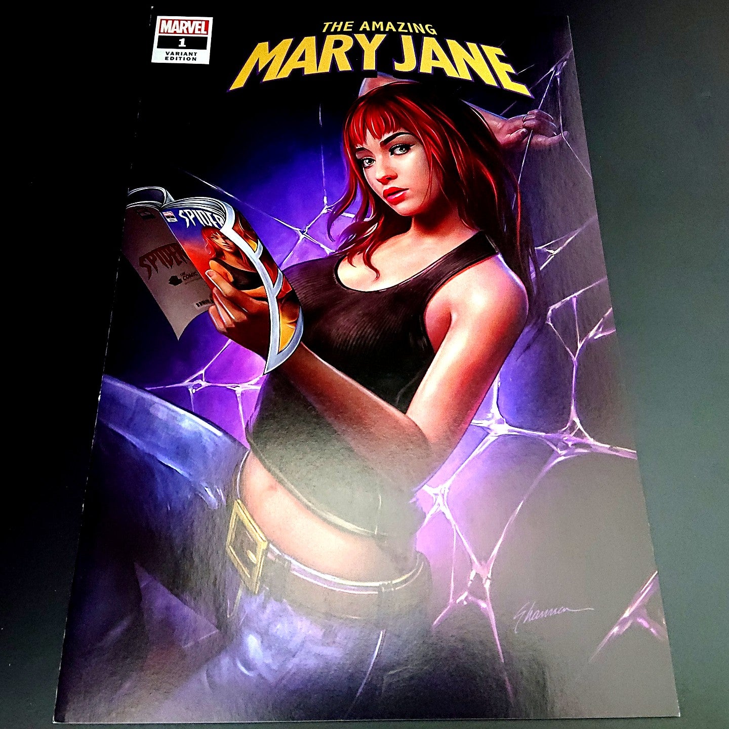 Amazing Mary Jane #1 variant cover exclusive