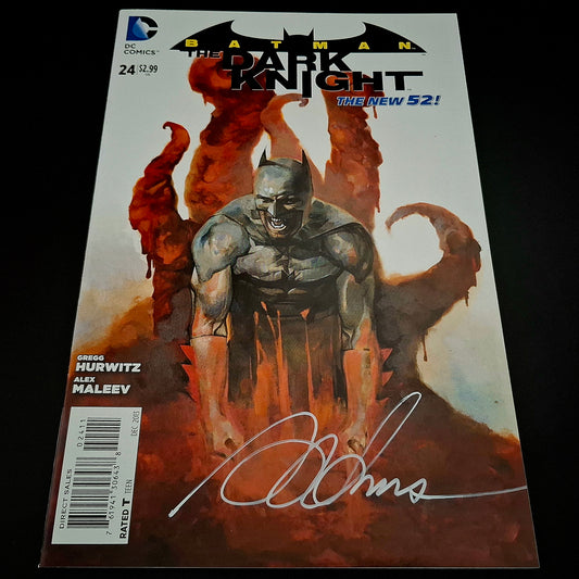 Batman : the Dark Knight #24 + Signature de Alex Maleev (COA)