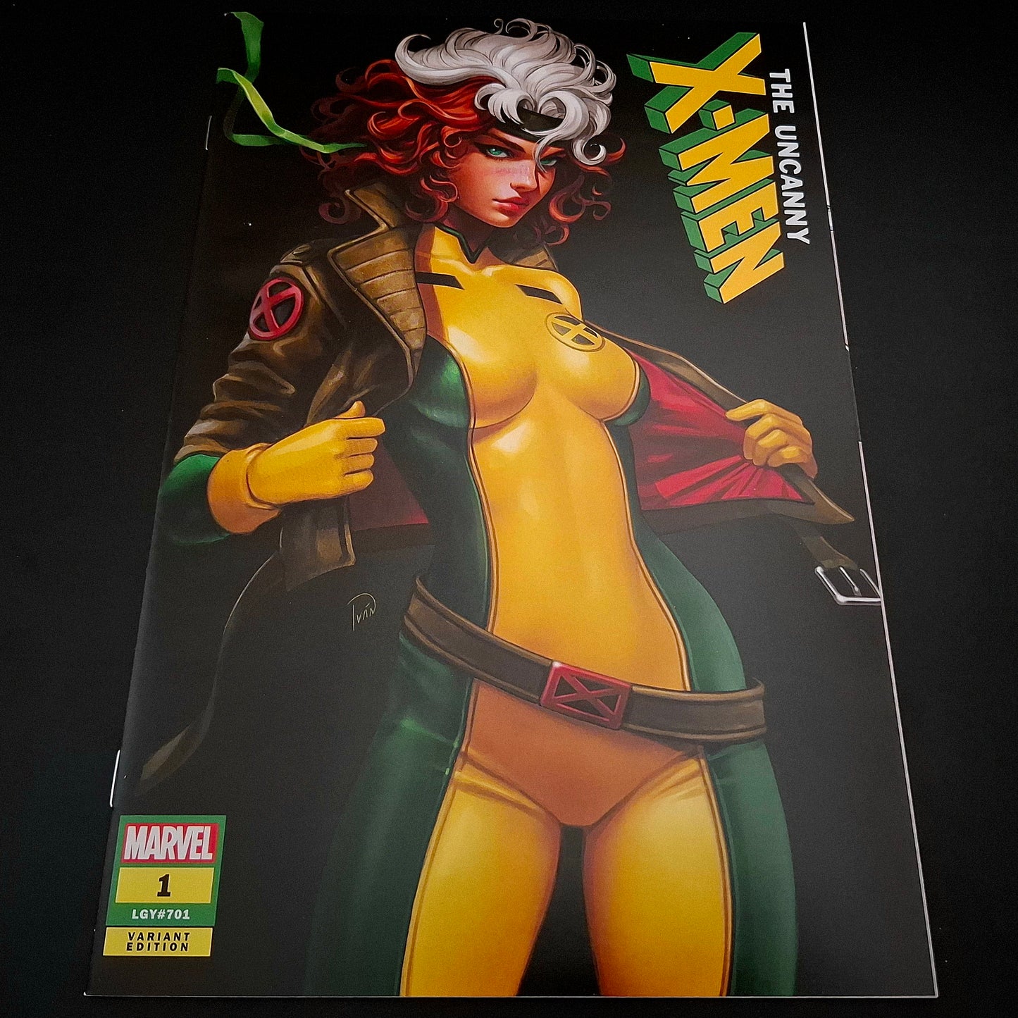 Uncanny X-Men #1 variant cover