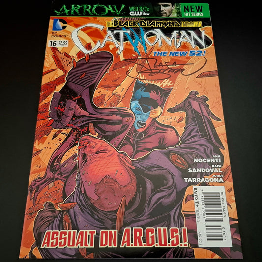 Catwoman #16 + Signature de Rafa Sandoval (COA)