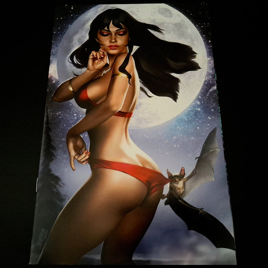 Vampirella : Year One #2 variant virgin cover exclusive