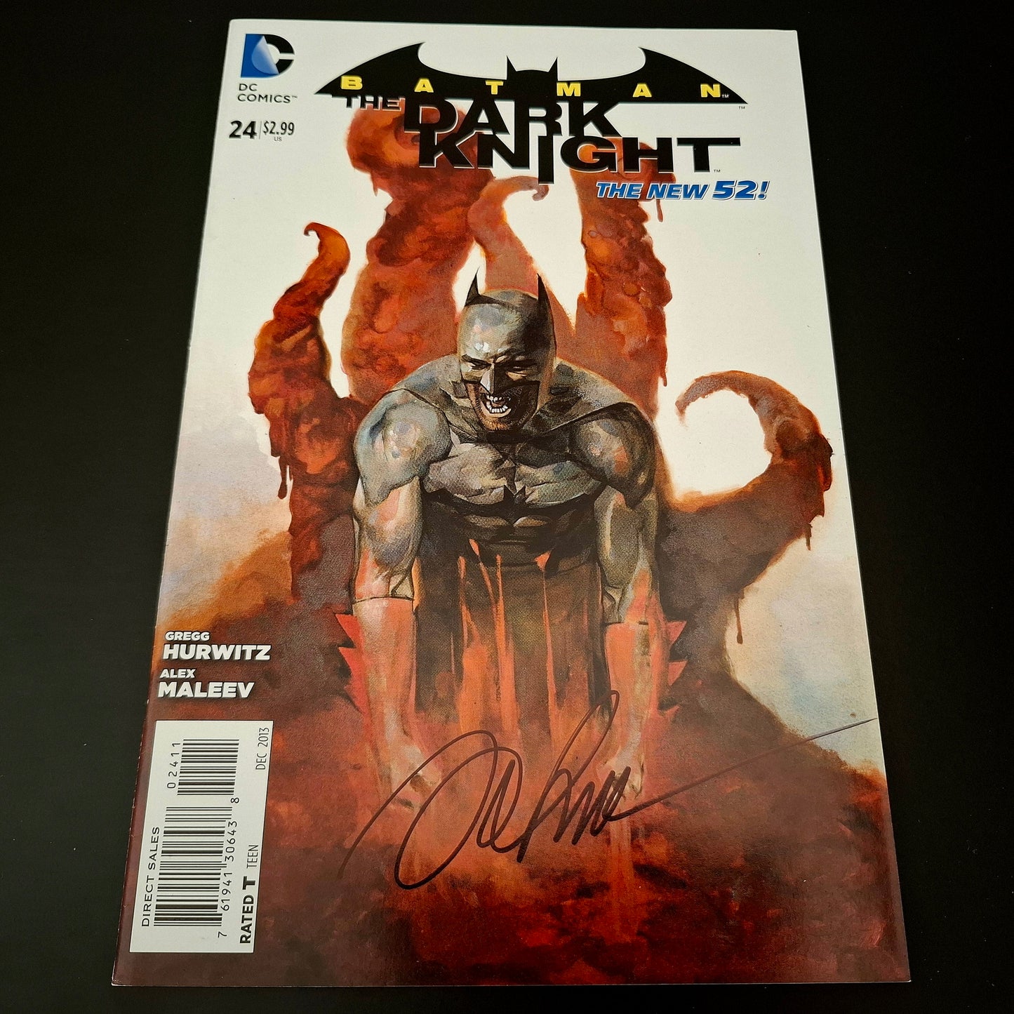 Batman : the Dark Knight #24 + Signature de Alex Maleev (COA)