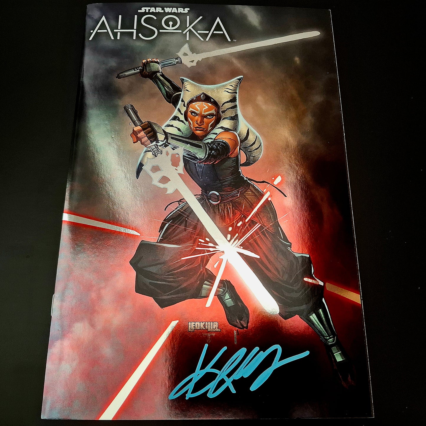 Star Wars : Ahsoka #1 variant FOIL cover + Signature de Ken Lashley (COA)