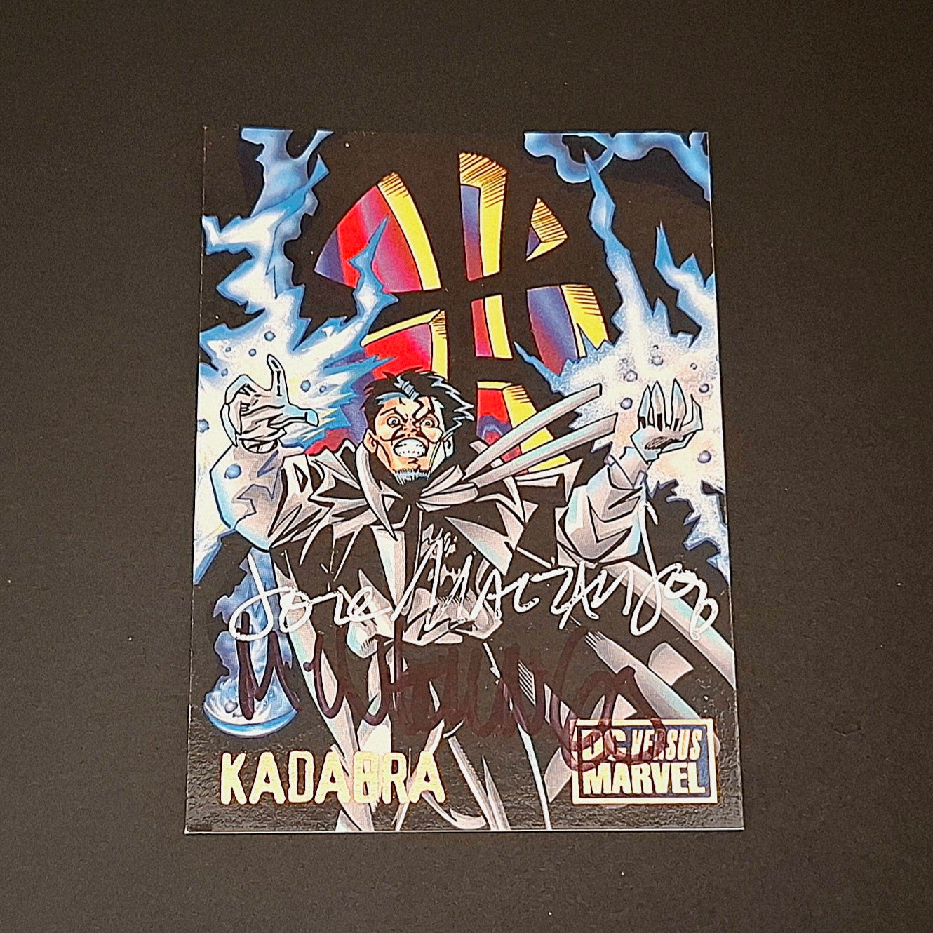 Carte DC versus Marvel : KADABRA + Signature de Jose Marzan Jr et Mike Wieringo