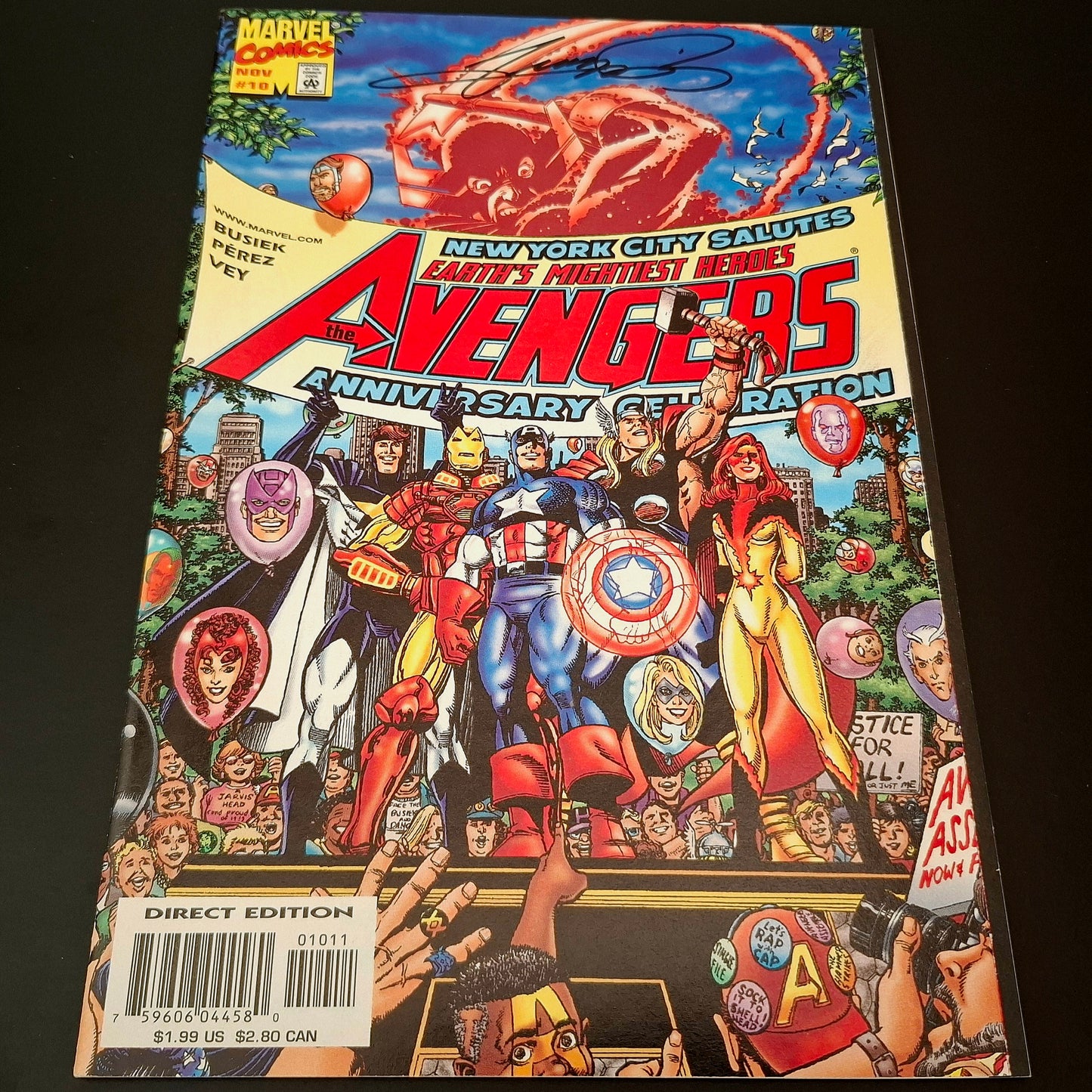 Avengers #10 + Signature de George Perez (COA)