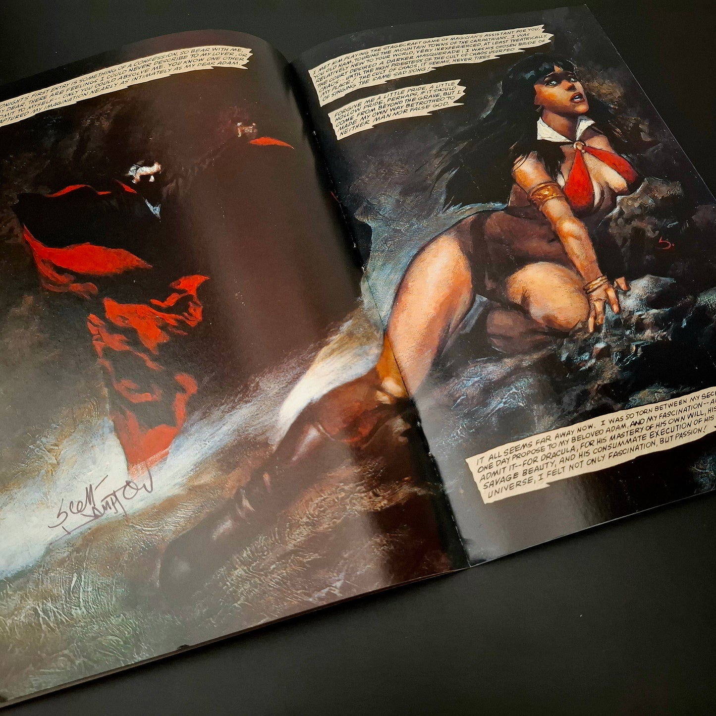 Vampirella : Sad Wings of Destiny variant cover + Signature de Joe Jusko, Scott Hampton, Louis Small Jr et Jimmy Palmiotti.